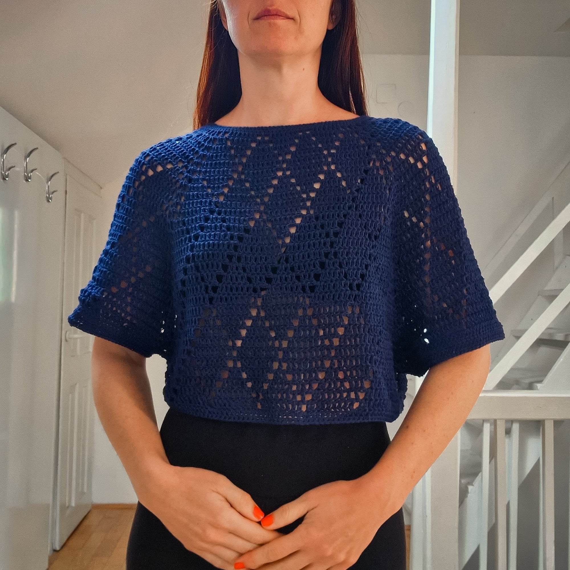 Diamond Breeze Cropped Top - Loops Only