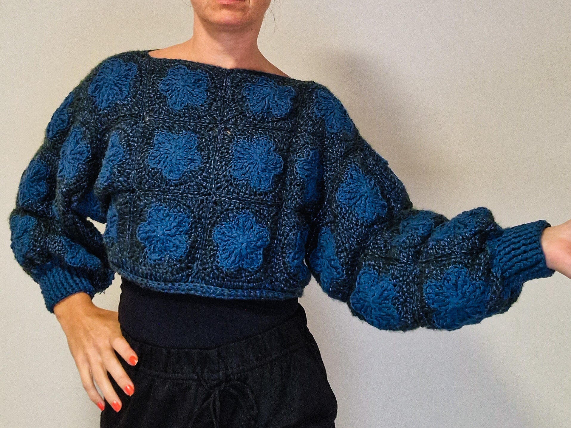 Flower Granny Square Sweater - Loops Only