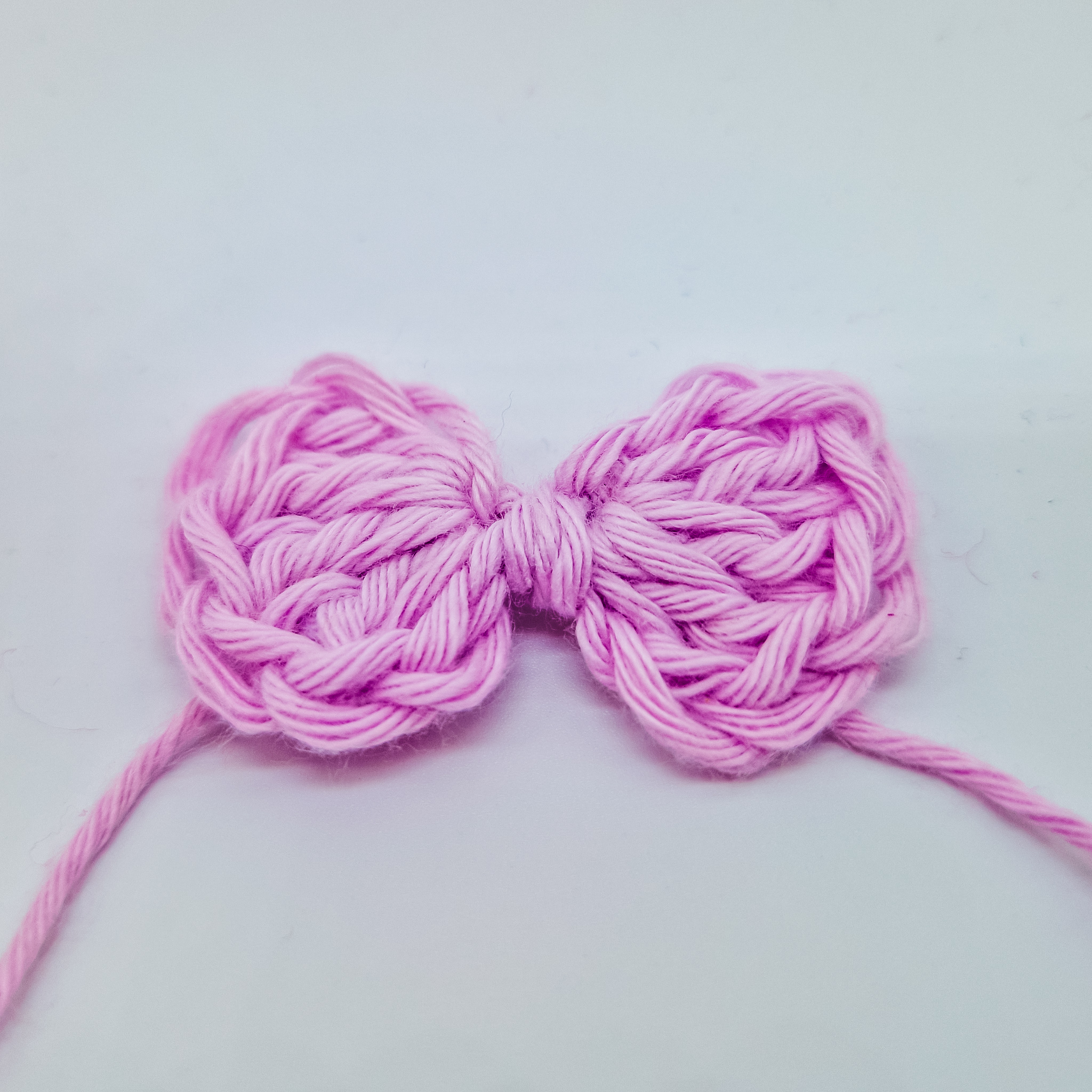 How to Crochet a Simple Bow